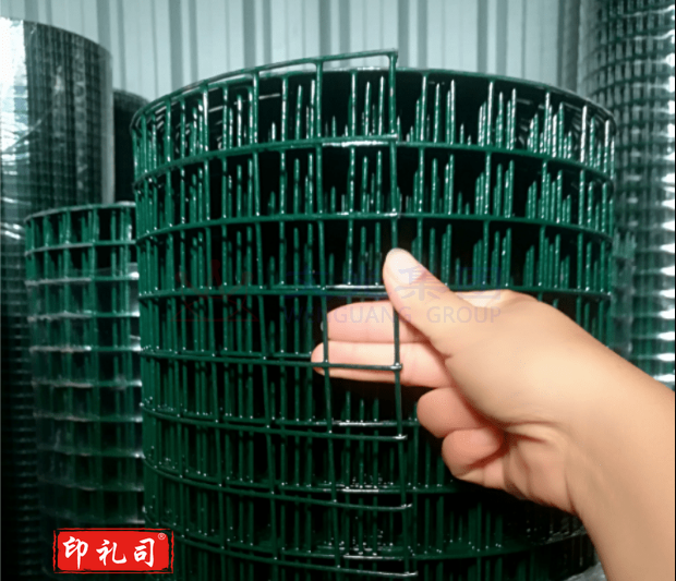 铁丝拦网 围栏网 护栏网 17米/卷 宽约2米  