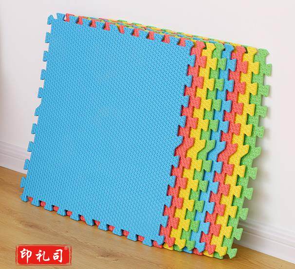 鑫晟 600*600*1.2MM三角纹泡沫地垫4片一组 XS76101 带封边条