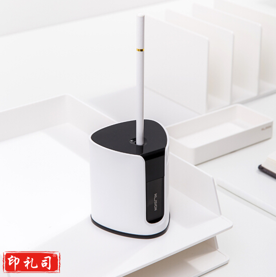 纽赛(NUSIGN)电动卷笔刀 德国创意设计 意外即停 自动排除断芯 转/削/刨/旋/绞铅笔机器 过热保护 净白NS076