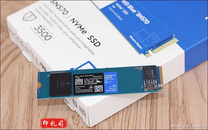 西部数据（Western Digital）2T SSD固态硬盘 M.2接口（NVMe协议） WD Blue SN570 四通道PCIe 高速 
