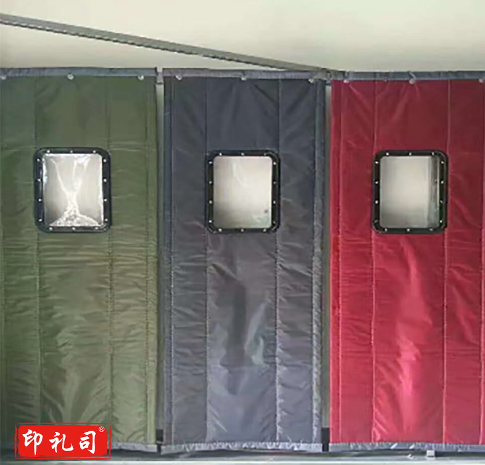 定制牛津布棉门帘两层厚（含安装）单位：平米