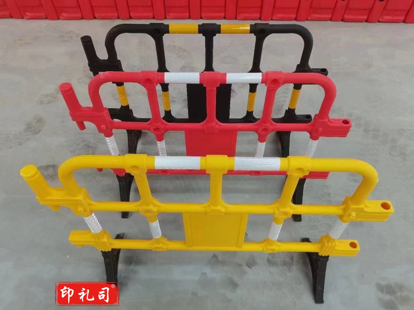 移动水马围挡塑料铁马护栏市政工程施工吹塑围栏交通路障隔离