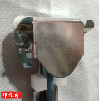 尘推夹 金属尘推夹 白云 耐用金属尘推夹 可来样定制，可依据用户要求供货 具体联系客服